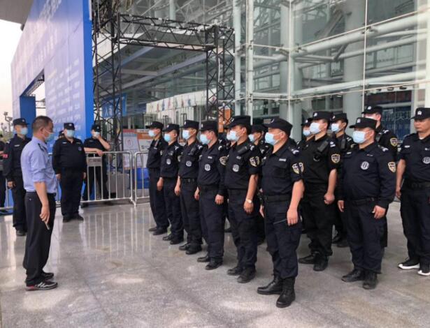 長(zhǎng)沙市保安協(xié)會(huì)成功舉辦第二期“大?！惫歉膳嘤?xùn)班