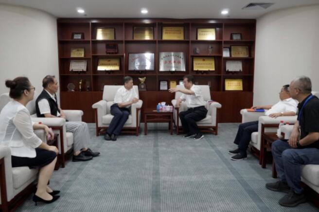 深圳市保安協(xié)會(huì)組織召開《關(guān)于促進(jìn)民營經(jīng)濟(jì)發(fā)展壯大的意見》座談會(huì)